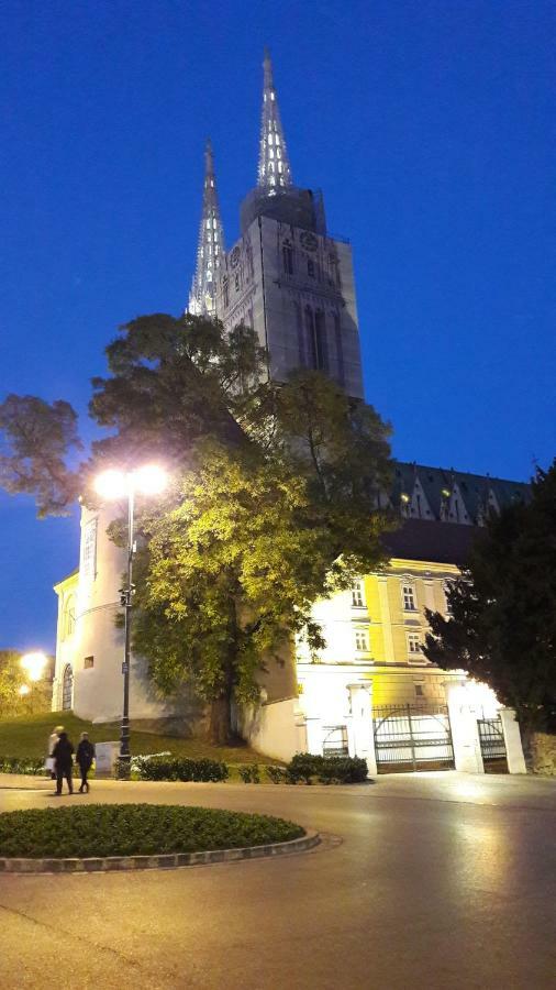 Appartement Cosy&Private,30Sec Walk To Mainsquare, Heart Of Zagreb Extérieur photo